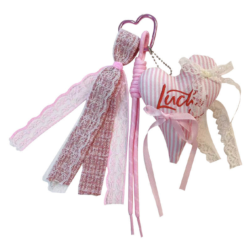 سلسلة مفاتيح بتصميم أنوثة ناعم وأنيق على شكل قلب مع رباط دانتيل، رائعة وحلوة، إكسسوار حقيبة يحمل طابعًا أنثويًا