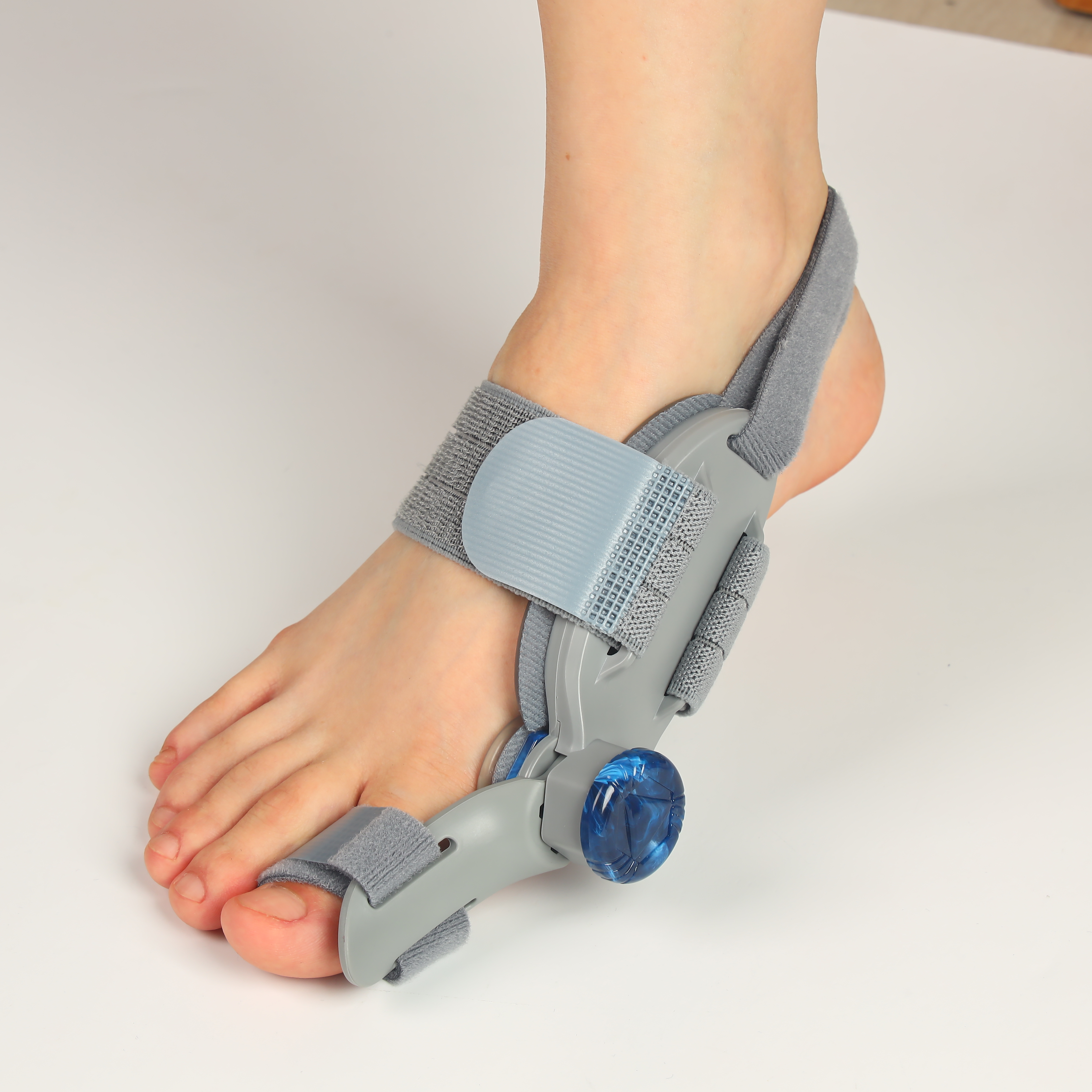 Dropshipping Adjustable EVA Bunion Corrector Thumb Valgus Separator Protector Big Toe Straightener Orthotic Joint Support Brace