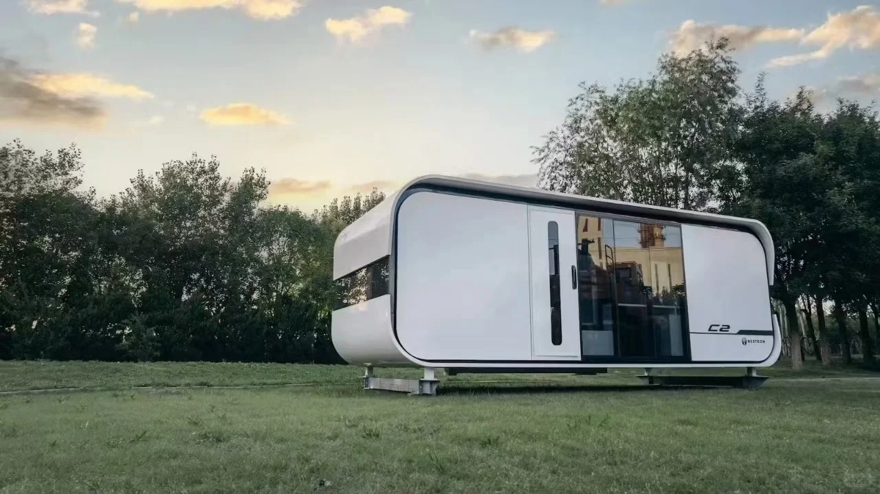 How Do Collapsible Container Homes Save Space?