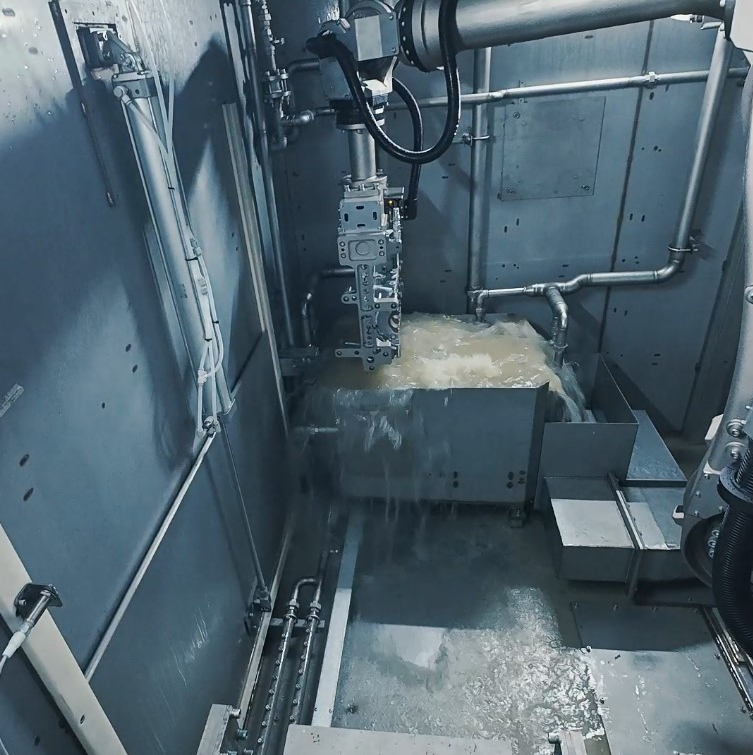 How to Implement Effective Industrial Cleaning