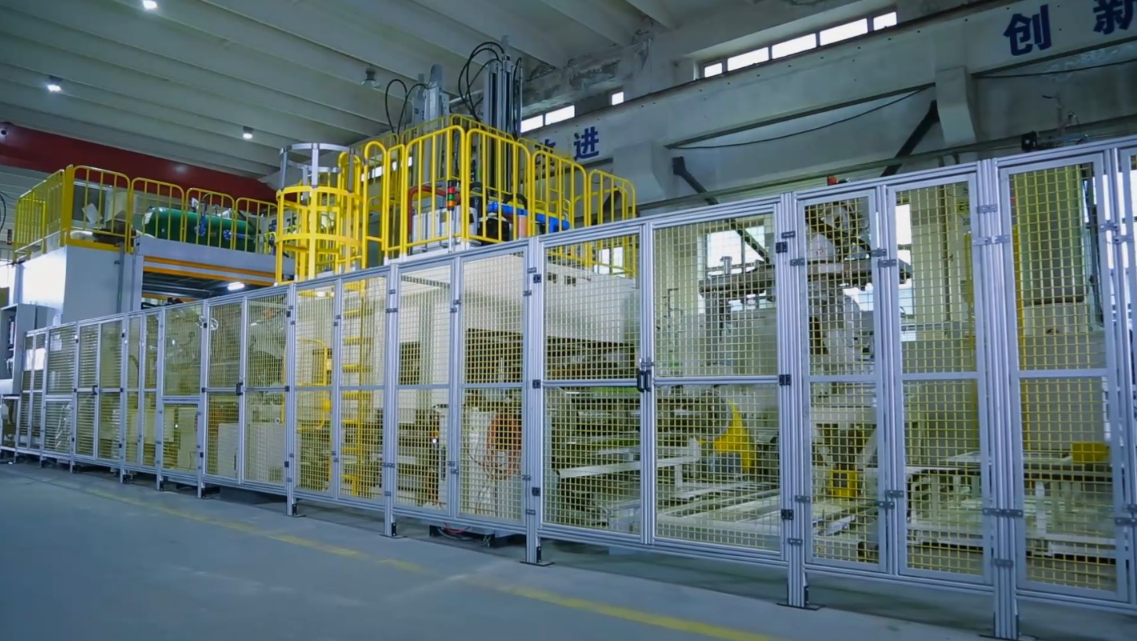 Advantages of robotic cleaning machines for precision cleaning