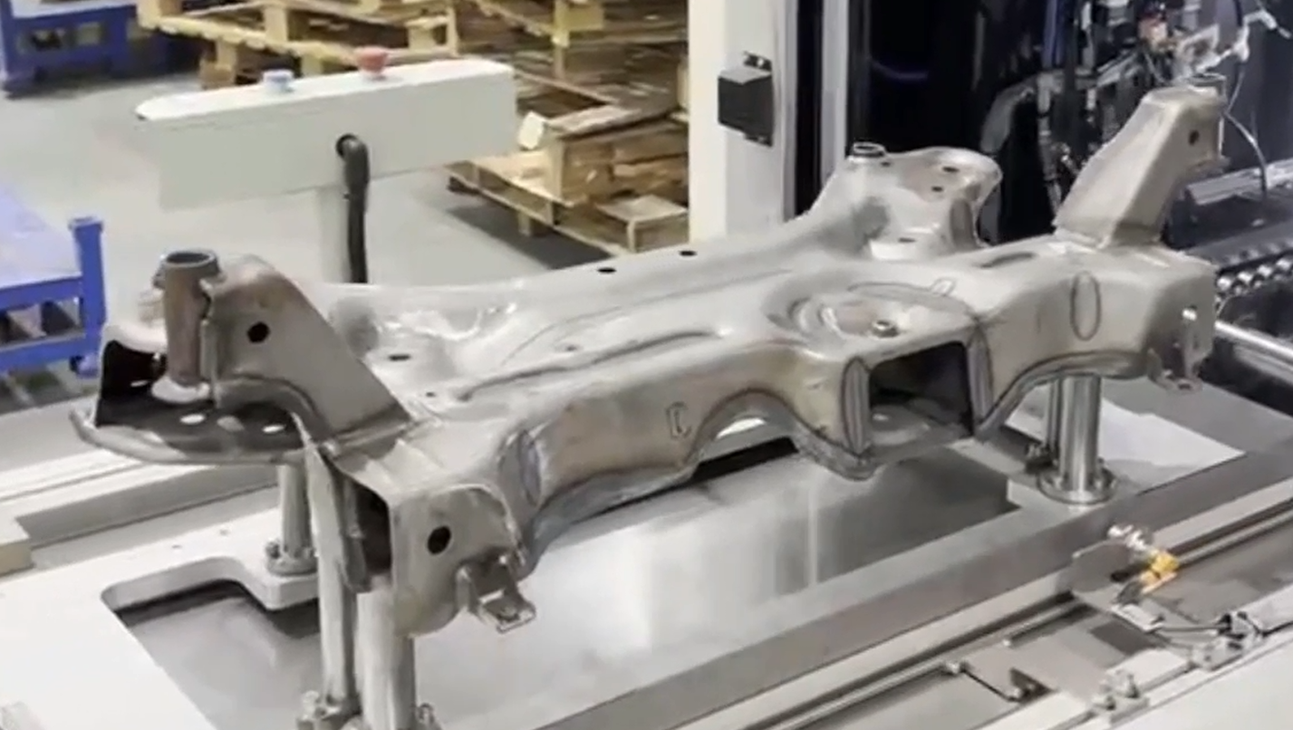 Превишана технологија чишћења за замену подкодра