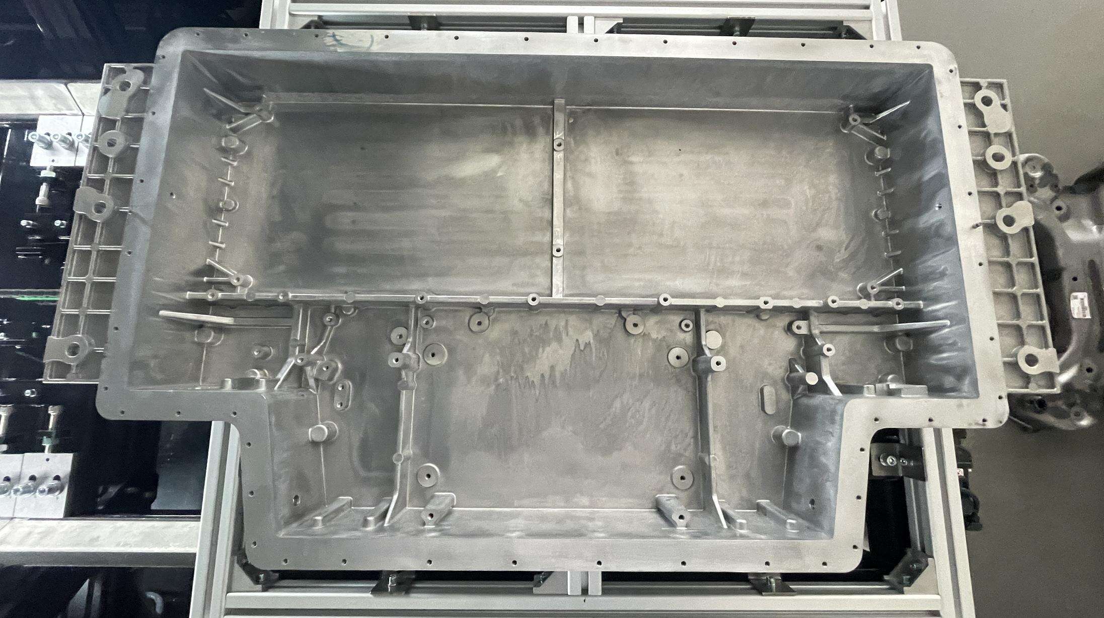 What Are the Advantages of Die-Cast Parts in Auto Production?