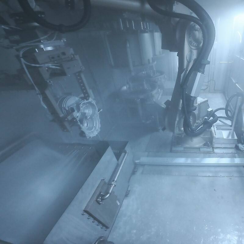 حلول رائدة للبوليمرات القائمة على الماء في التنظيف الصناعي