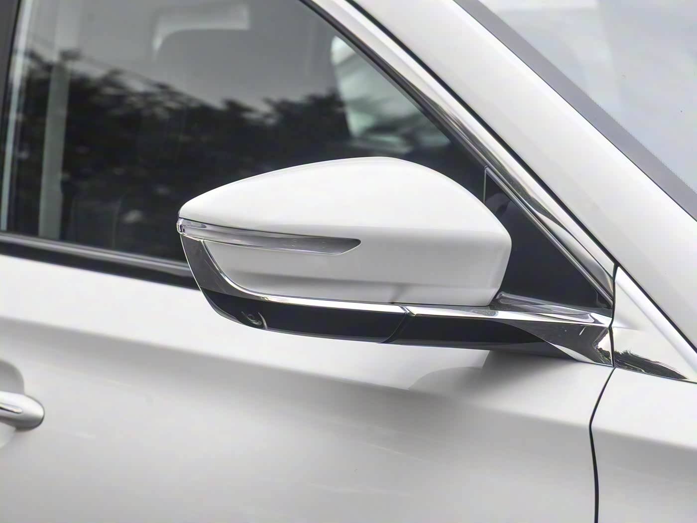 Luxurious Interior Space