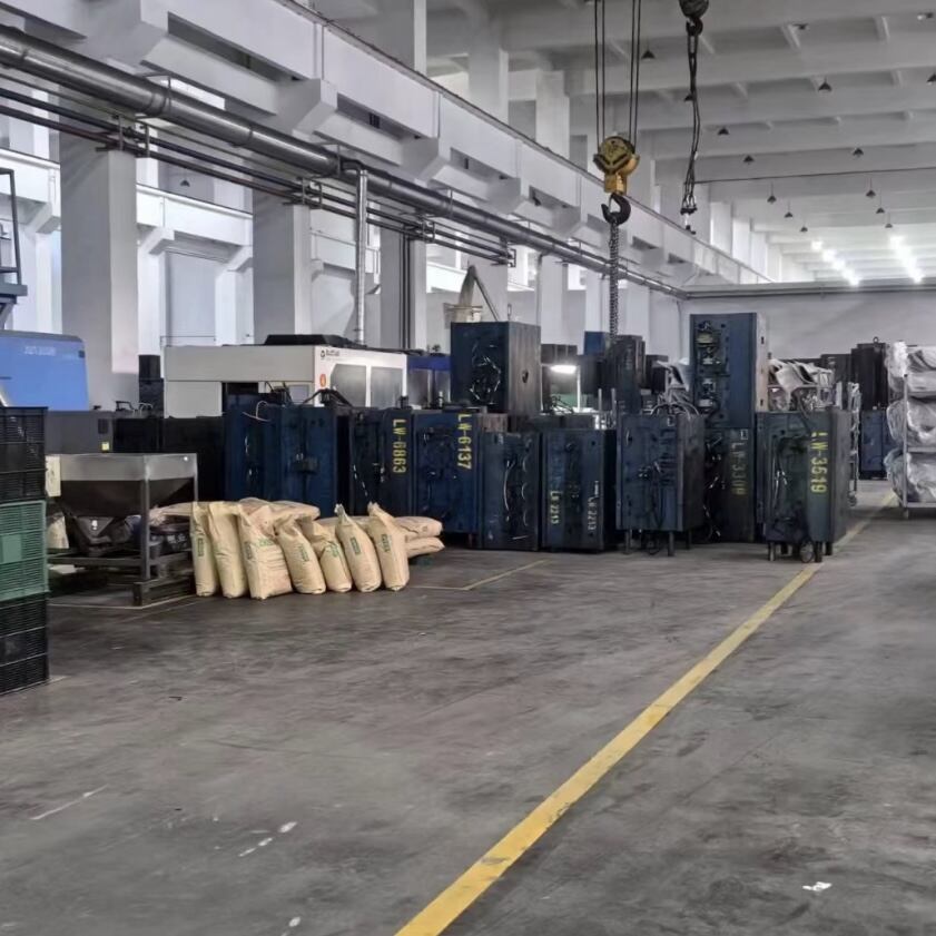 Tim Ahli dengan Pengetahuan Industri