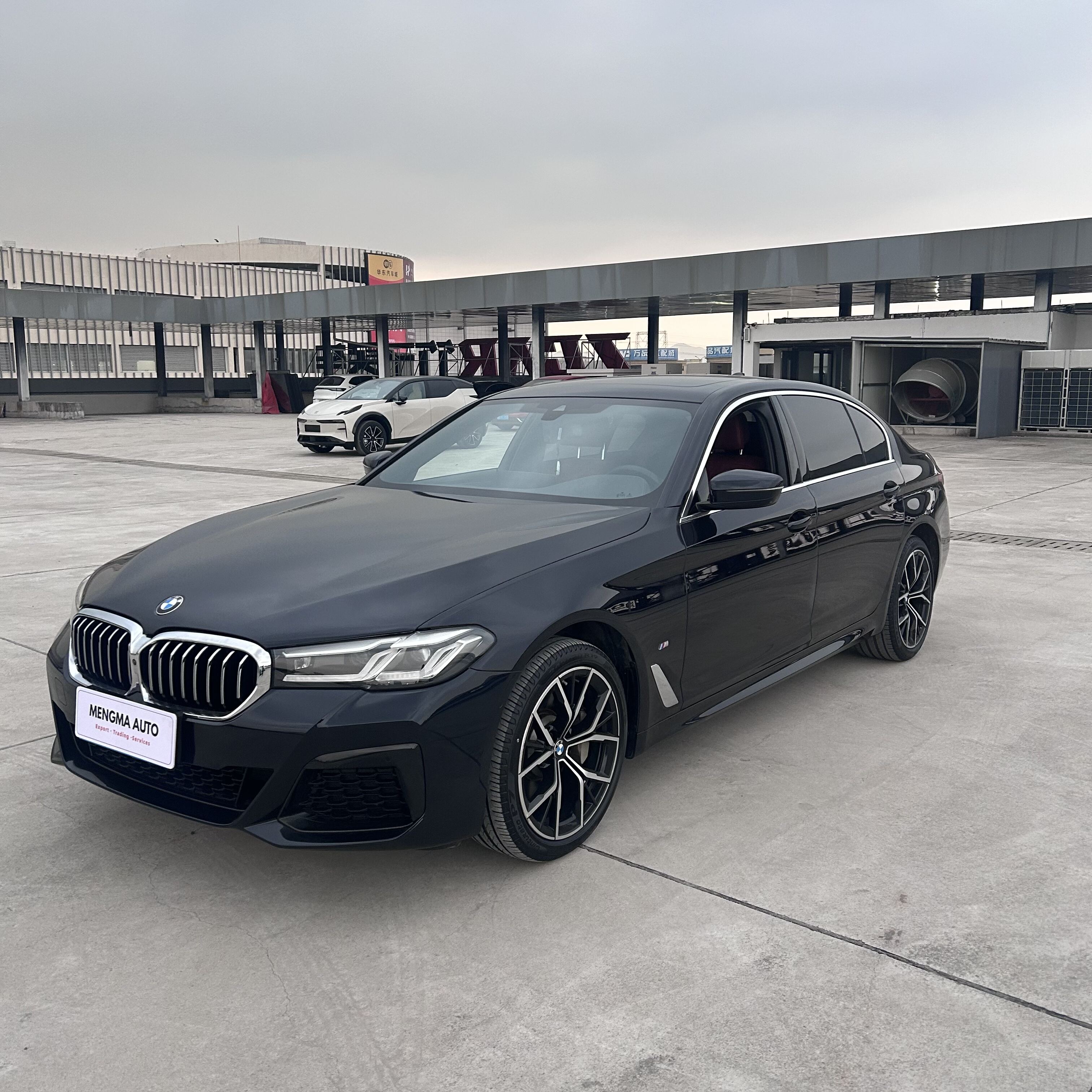 Omstendelig utvalg av kjøretøyer