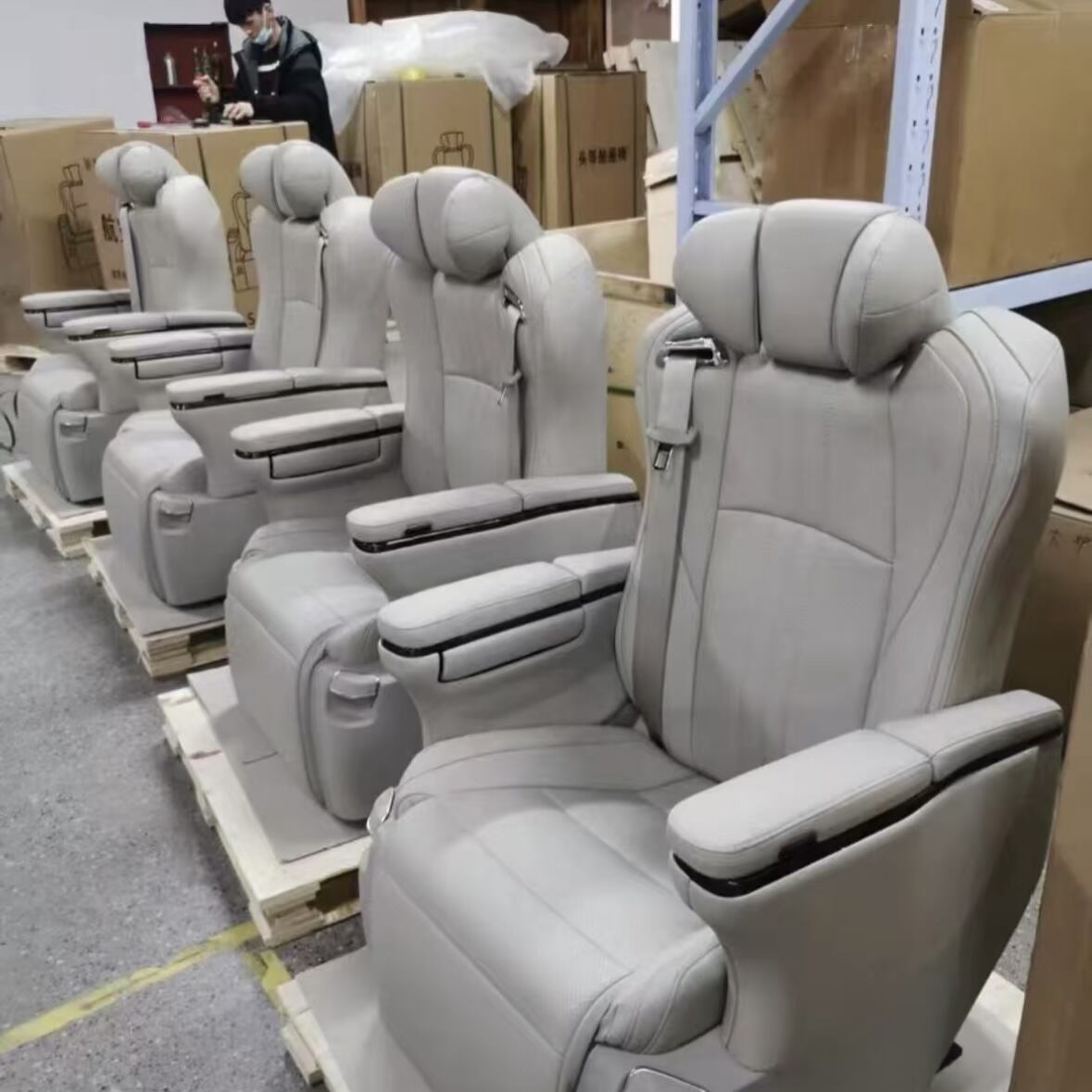 गुणवत्तापूर्ण सामग्री के साथ सुरक्षा प्रथम