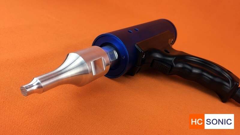 Widerstandsschweißen mit einer handgeführten Ultraschall-Punktierschweißpistole ermöglicht präzisere und hochwertigere Schweißergebnisse