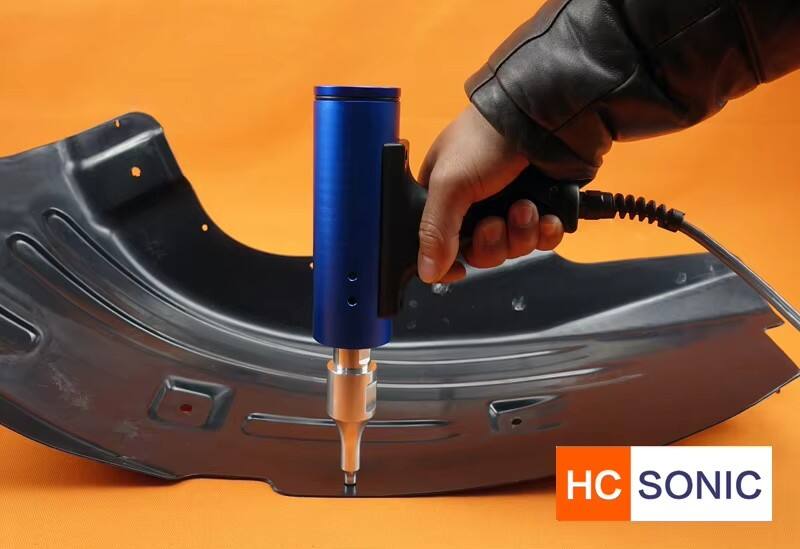 Máquina de Soldadura Ultrasónica Portátil – Soldador de Mano para Plástico y Metal para Trabajos en Movimiento