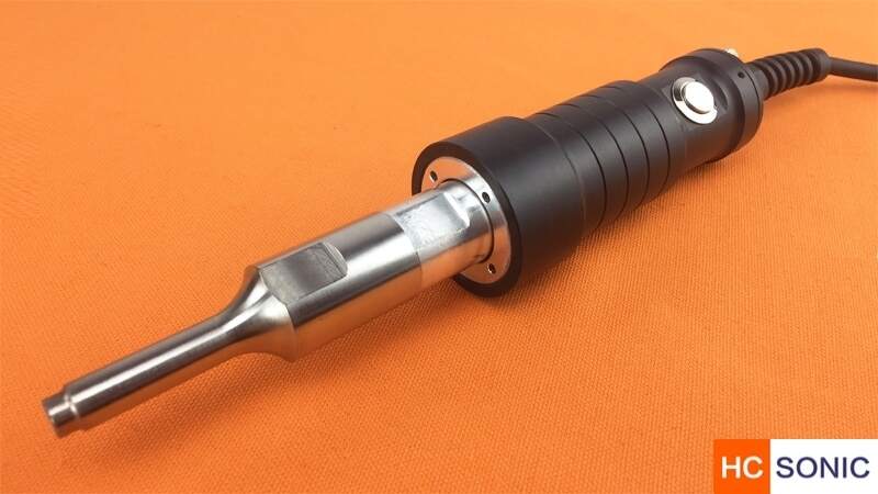 Ultraschall-PVC-Schweißmaschine – Schnelles und sauberes Schweißen von PVC und Thermoplasten