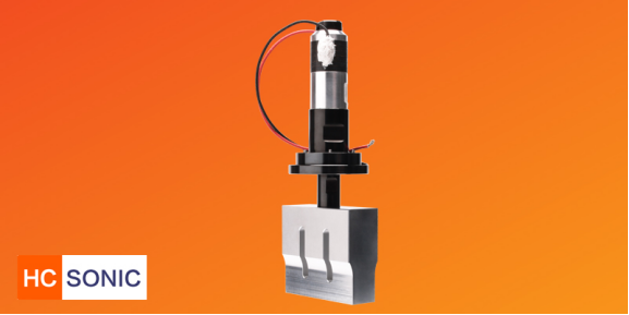 Ultrasonic mask welding machine contributes to human health factory