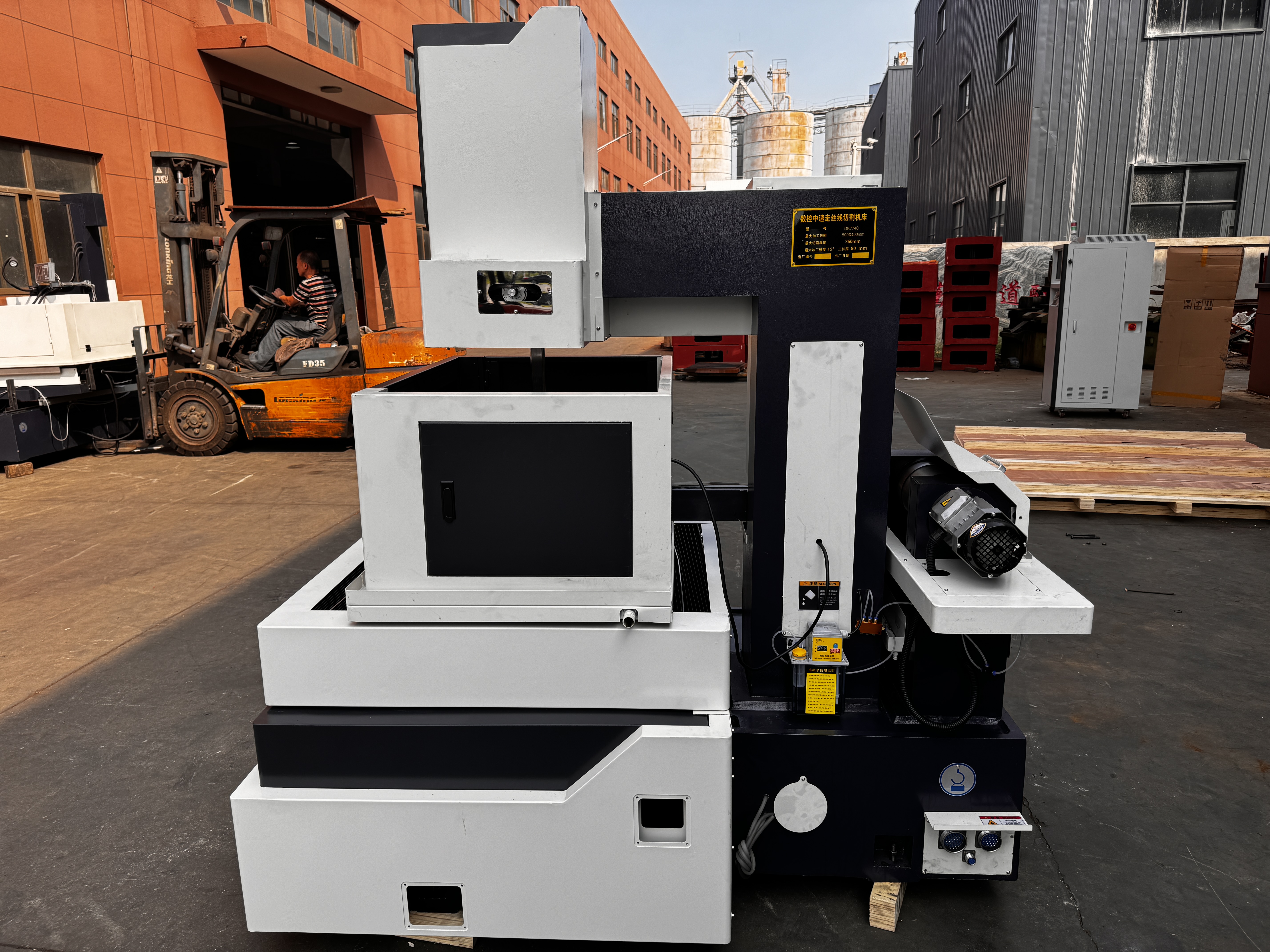 Material Versatility and Surface Quality