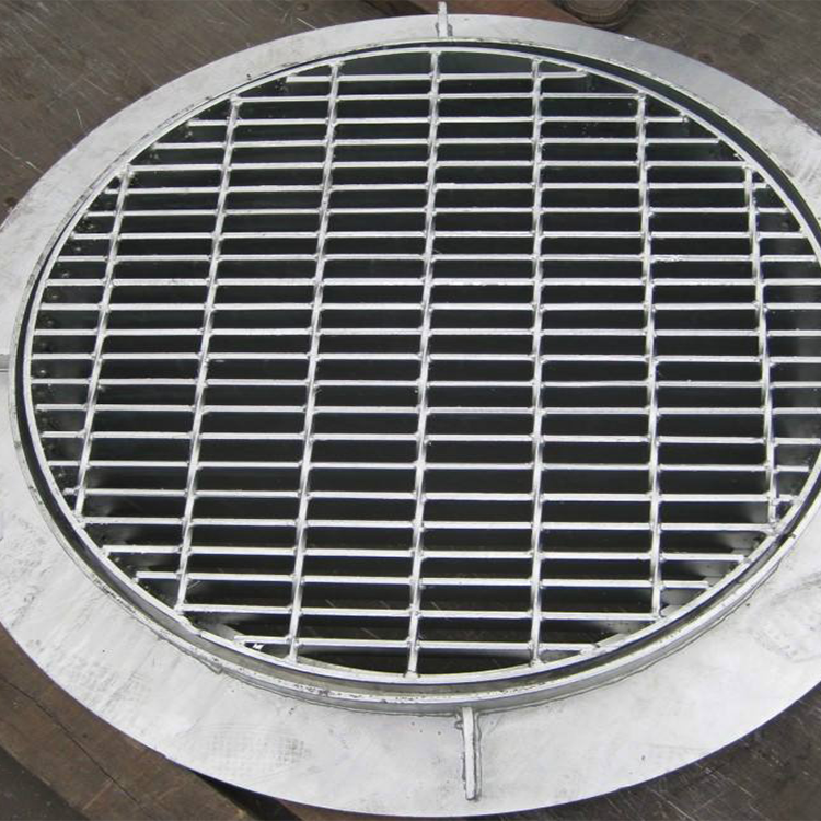 Studi Kasus Kisi Baja untuk Drainase