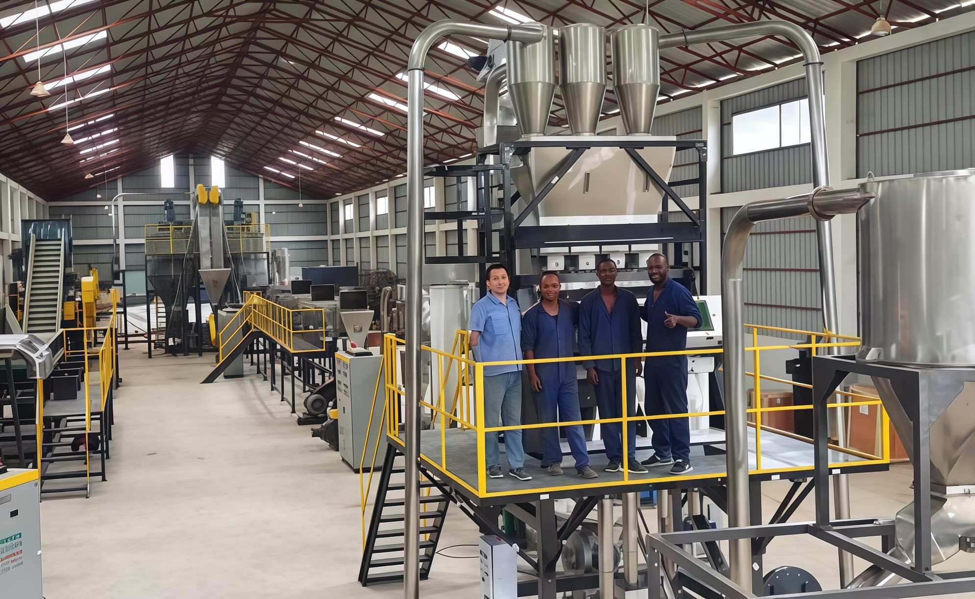The sheet grade 2000KG/H PET Flakes Washing Machine line