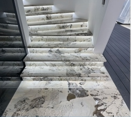 STAIRS MARBLE.png