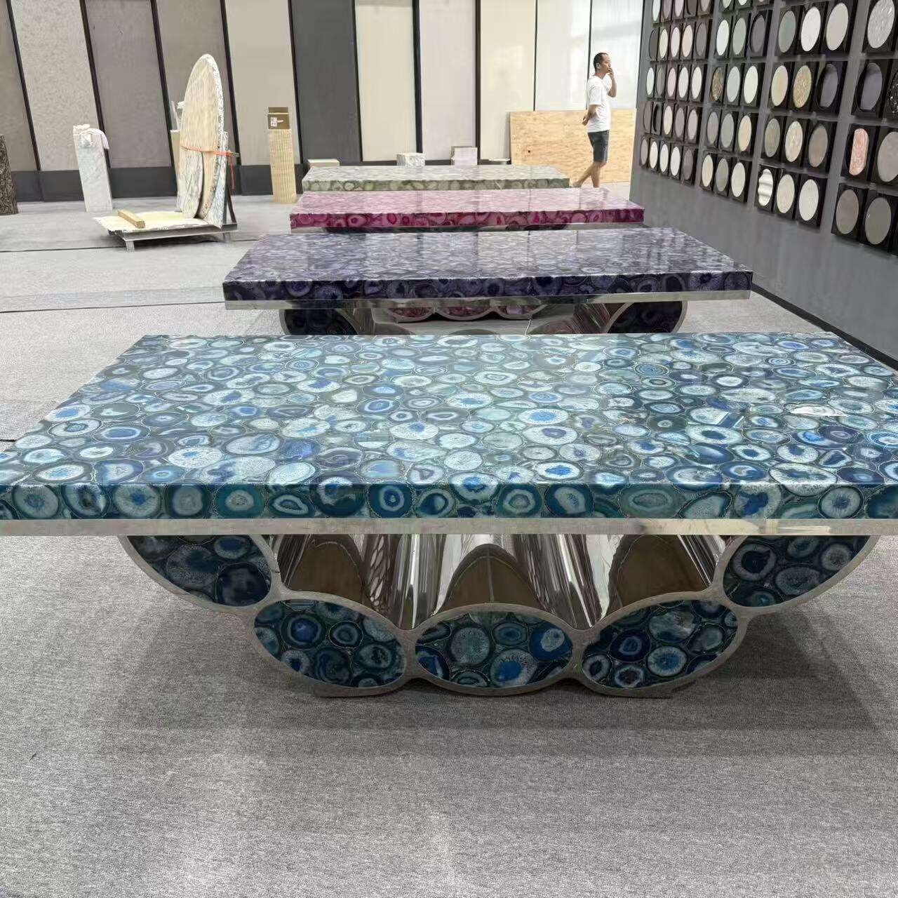Luxury Semi-Precious Stone Table – Custom LED Backlit Agate Furniture for Elegant Interiors