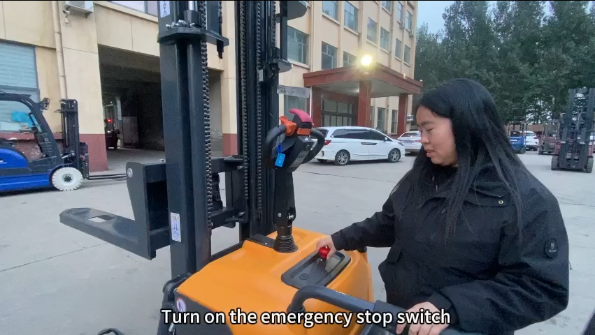 Pakilala sa Electric Stacker