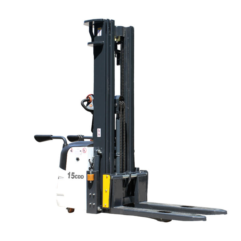 1.5t 4.5m Electric Stacker