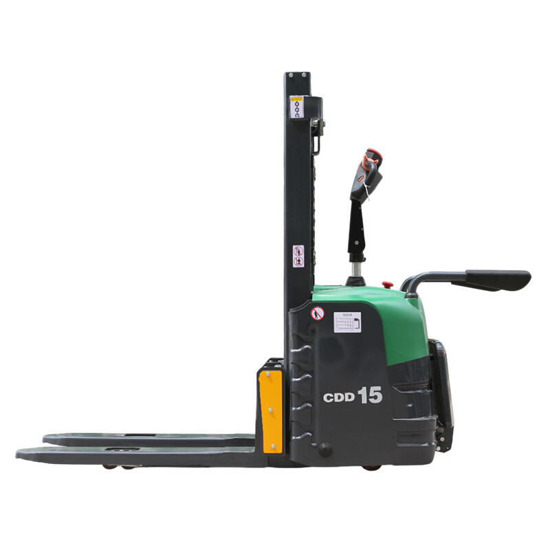 1.5t Green Electric Stacker