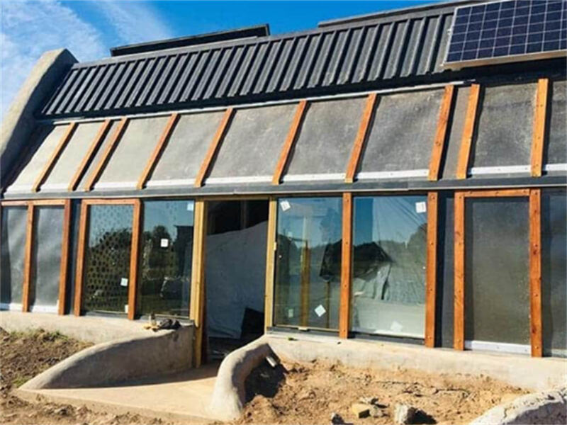 Unitățile personalizate din containere îmbunătățesc facilitățile educaționale din zonele izolate ale Americii Latine