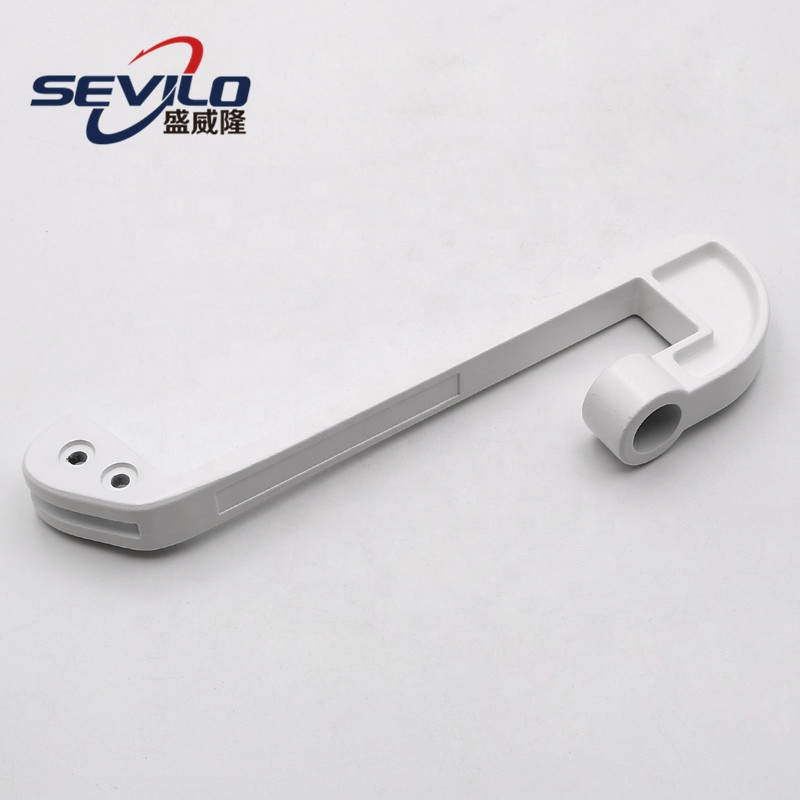 How can a partition clamp improve space efficiency