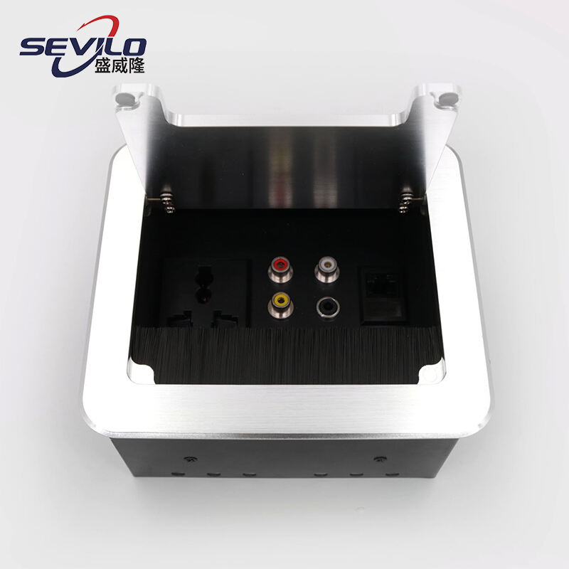 SWL.1321 small flip cover socket