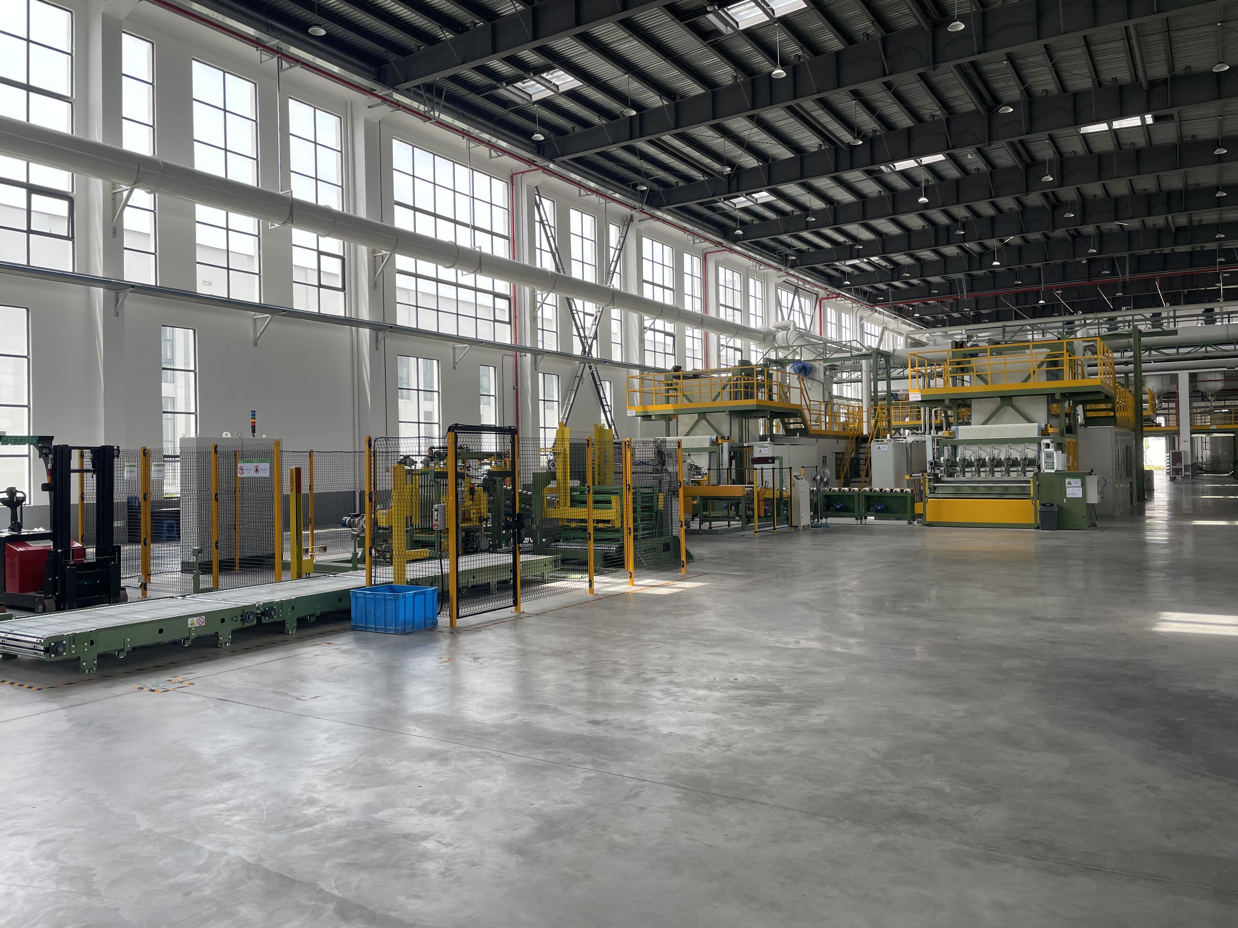 Technologie d'extrusion avancée avec systèmes de contrôle de précision