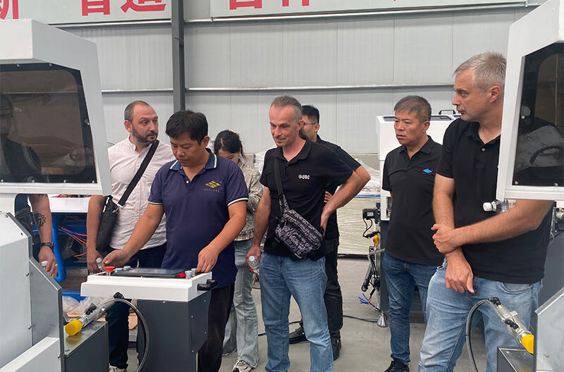 Foreign Clients Drop by HISENA Factory for Hands-On Equipment Training & Tech Chat