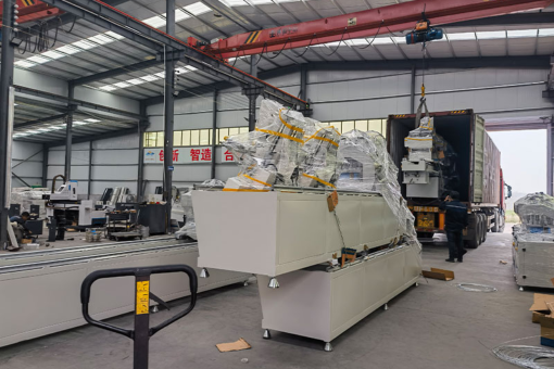 In the New Year, Domestic and International Orders Pour In; Hisena Packs and Ships Machines One After Another to Deliver to Customers as Quickly as Possible
