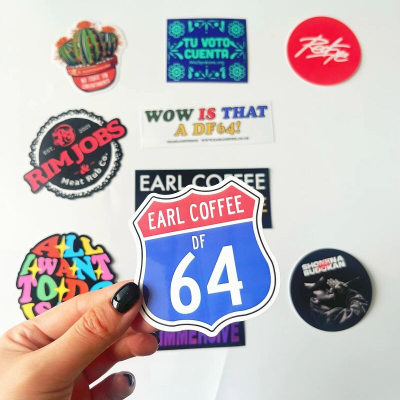 Unapredite svoj brend s premium naljepnicama za pakiranje sportskih proizvoda