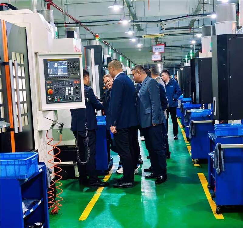 Overseas Procurement Delegation Visits the Company to Explore Advanced Manufacturing Capabilities and Future Cooperation-2