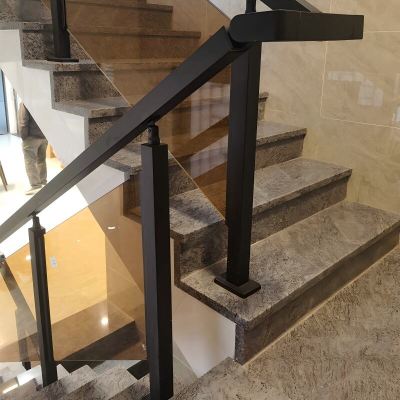 Neporovnatelná pevnost a odolnost hliníkových zábradlí