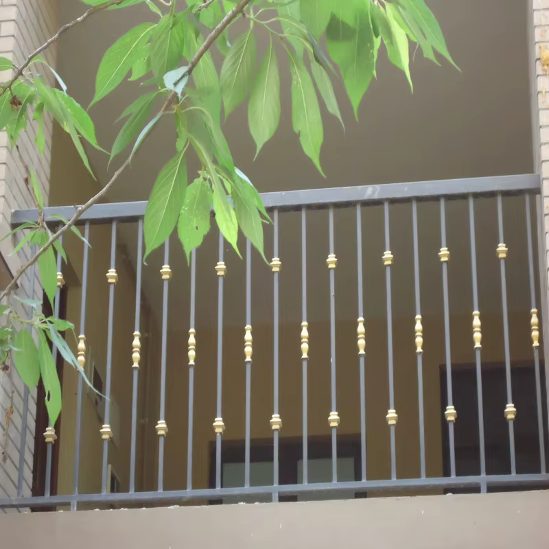 Galvanized Steel Balcony Railings Outdoor - Corrosion-Resistant & Modern Railing Design for Balconies manufacture