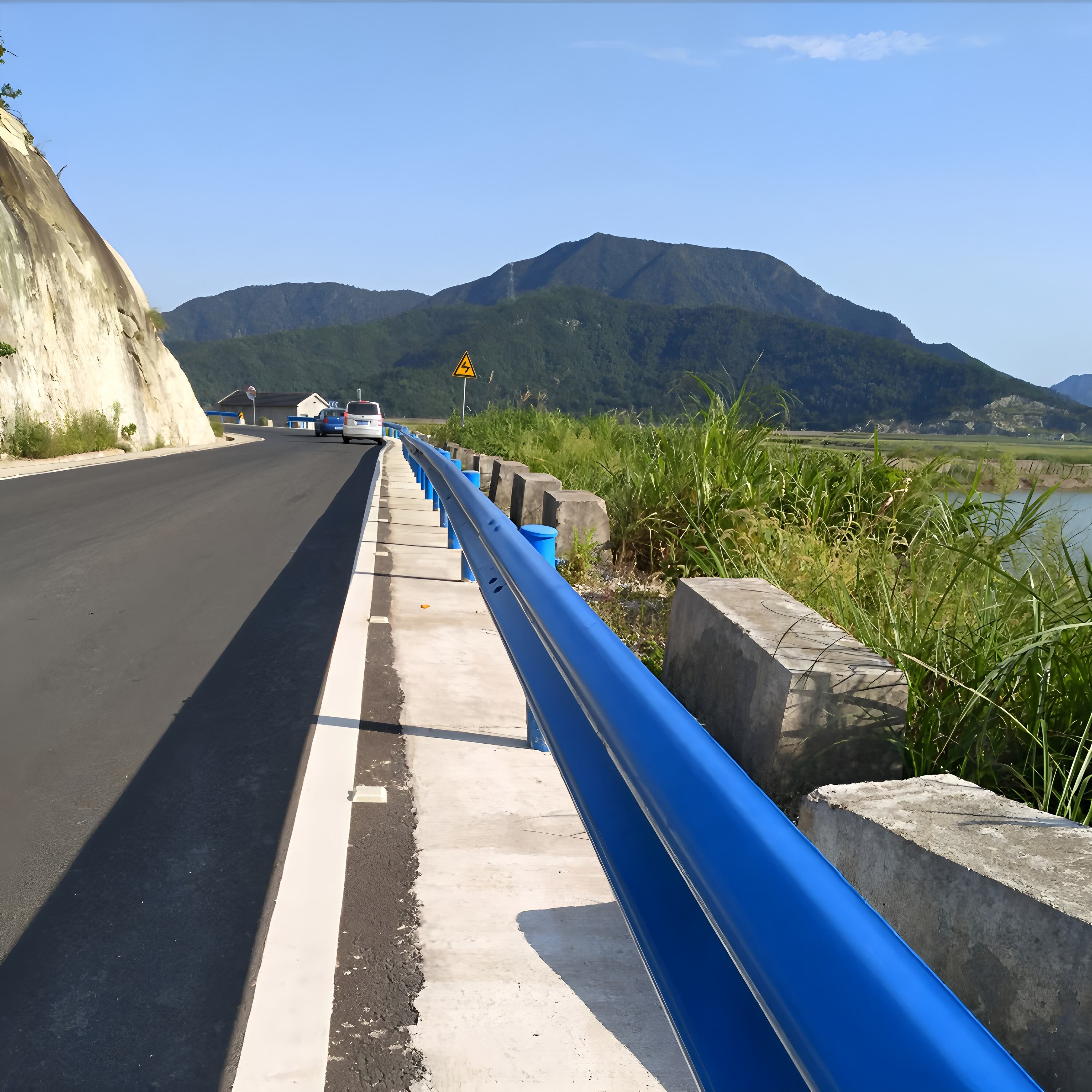 Barrières de sécurité autoroutières haut de gamme pour une sécurité renforcée