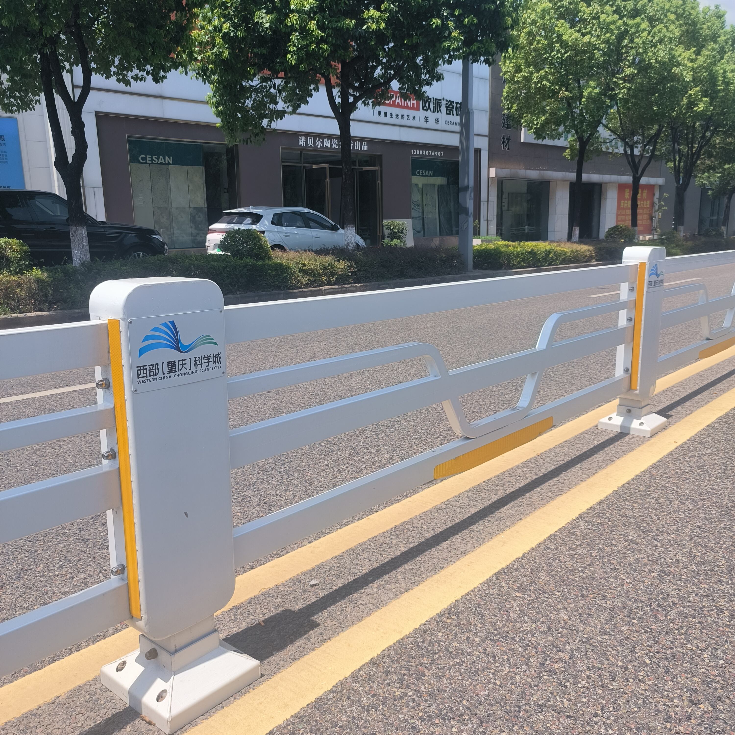 Зогсоолын тэргүүний хамгаалалттай тусгай багана