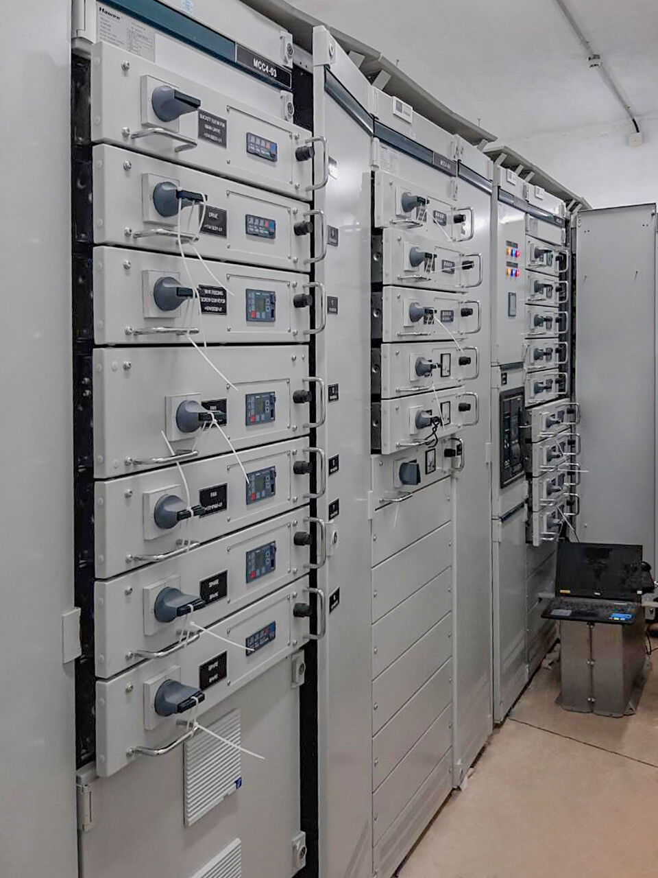 What Are the Key Features of a Pan Assembly
