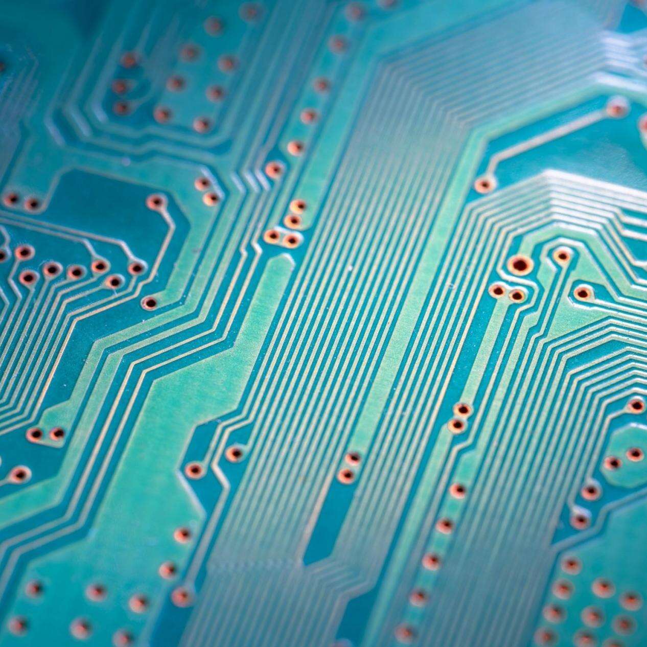 What is halogen-free PCB?