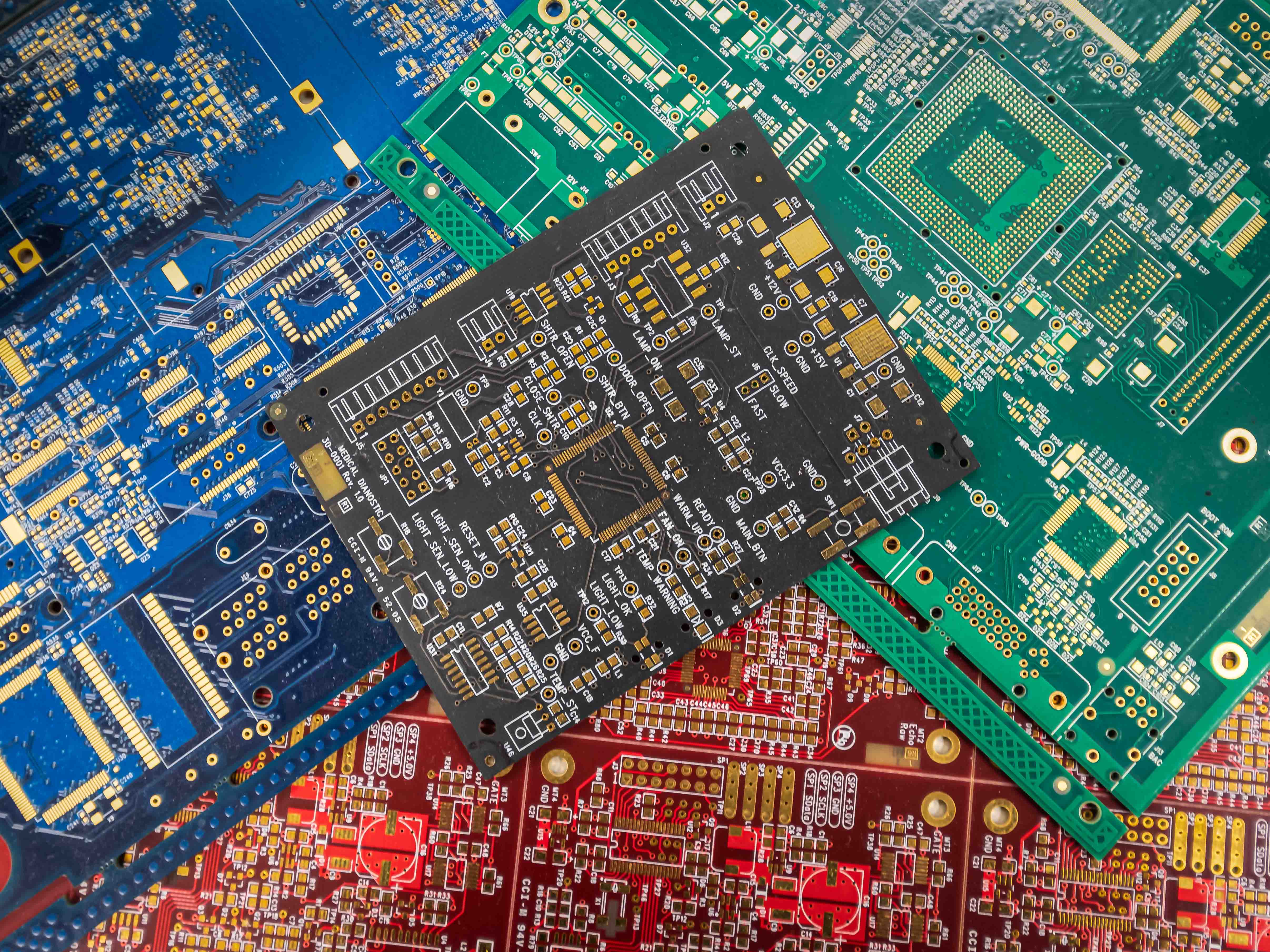 Choosing the Right PCB Color: The Best PCB for Your Project