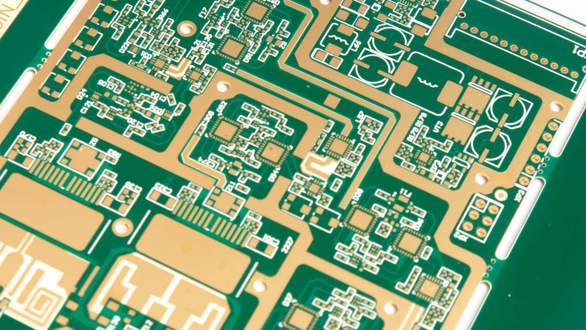 high-frequency-pcb-manufacturing​(1).jpg