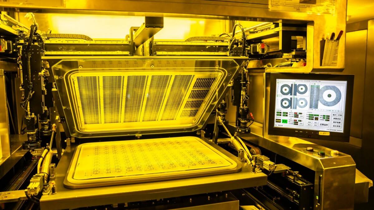 pcb-fabrication.jpg