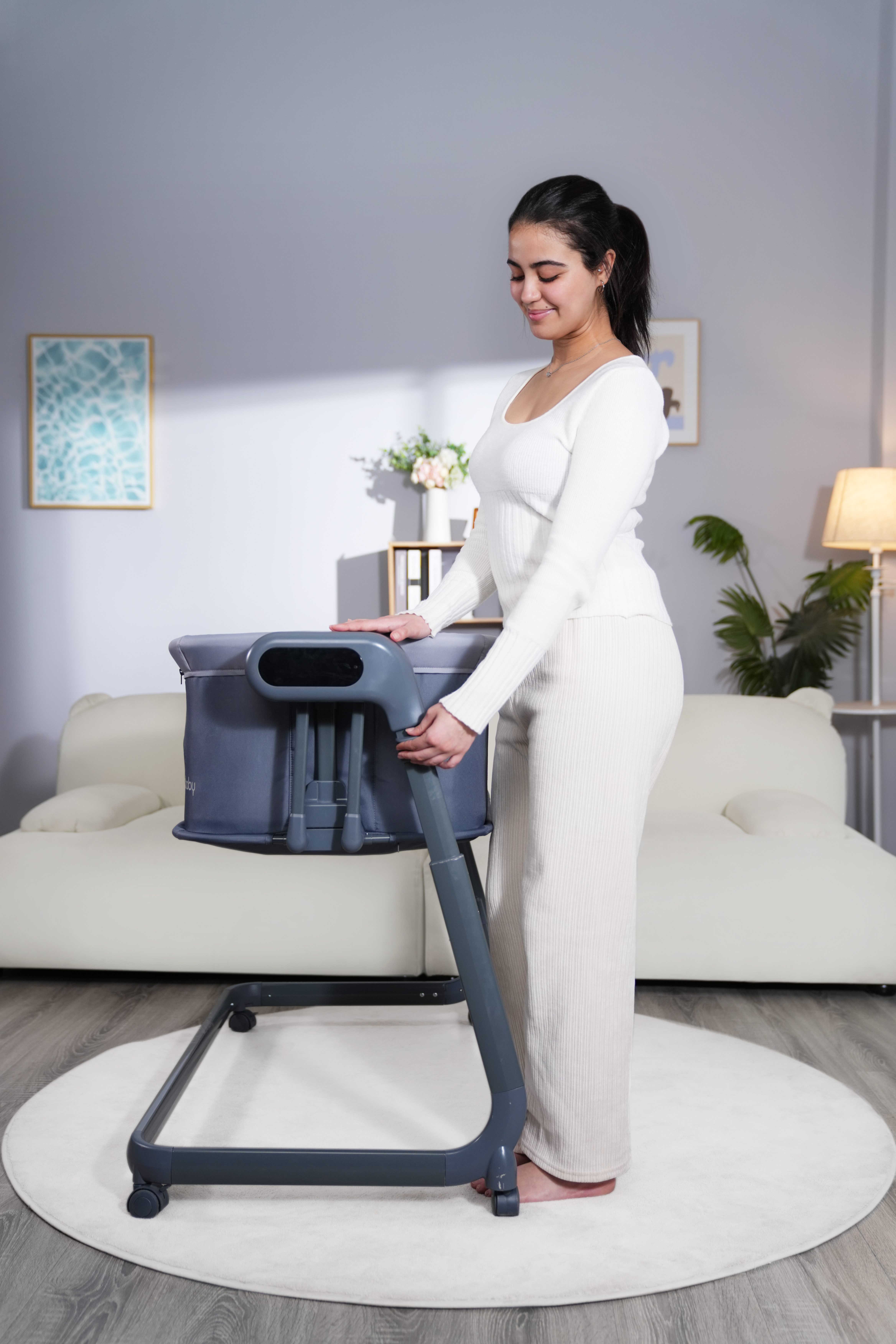 P765D Cool Baby New Auto Swing Electric Baby Bassinet with One Side Can Be Opened supplier