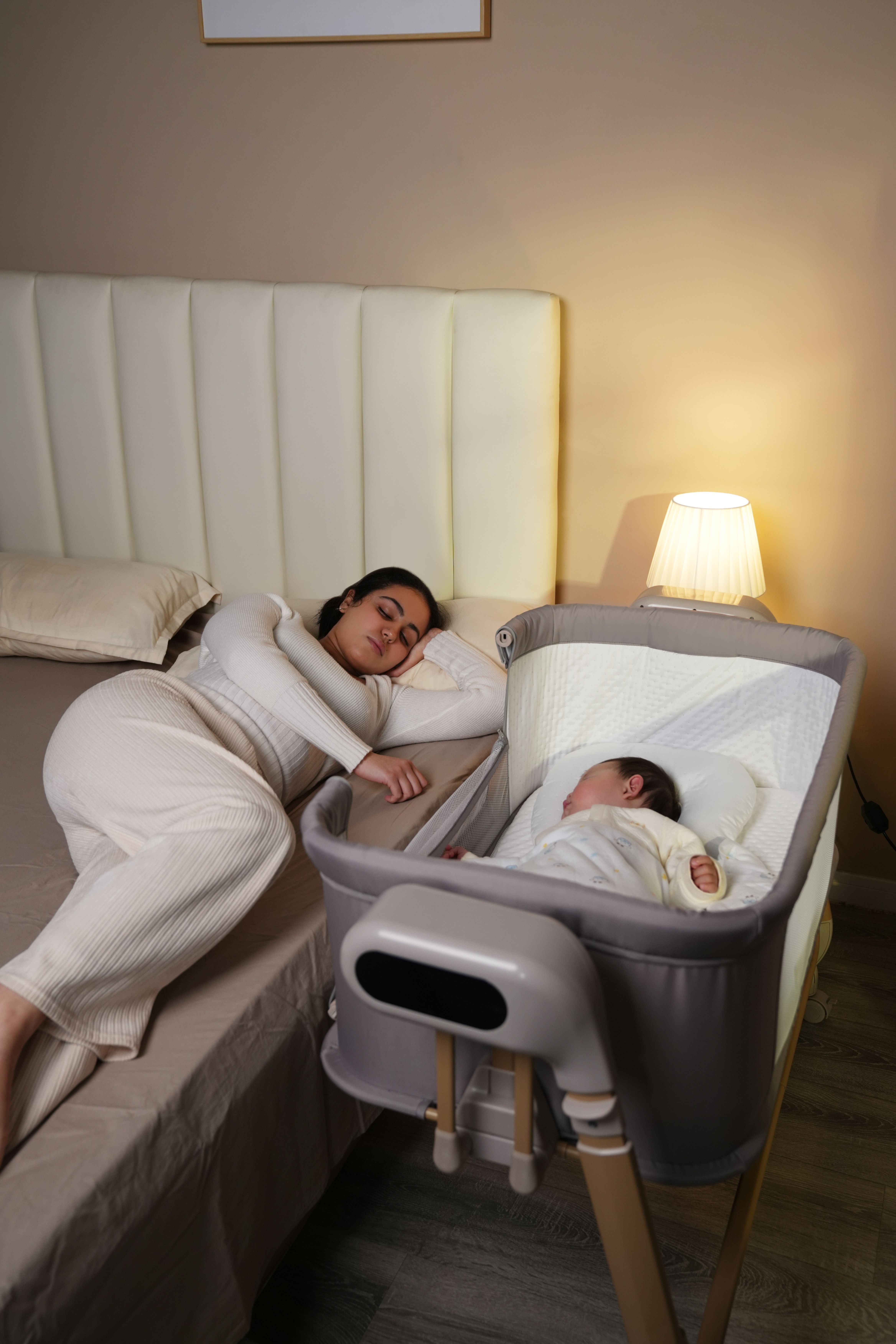 P765D Cool Baby New Auto Swing Electric Baby Bassinet with One Side Can Be Opened details