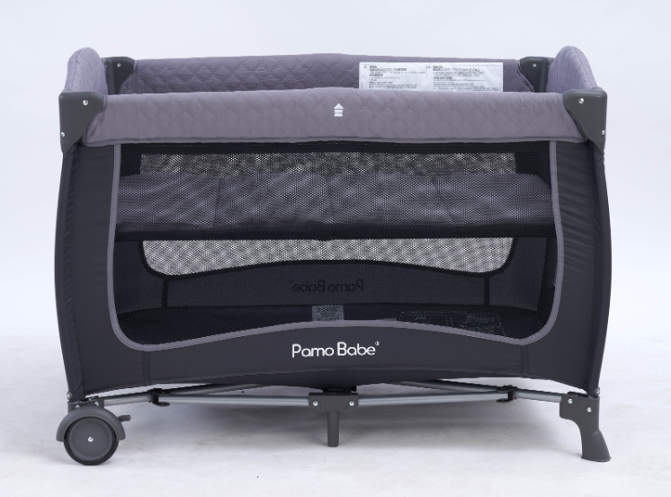 A Buyer's Guide to Baby Playpens or Play Yards