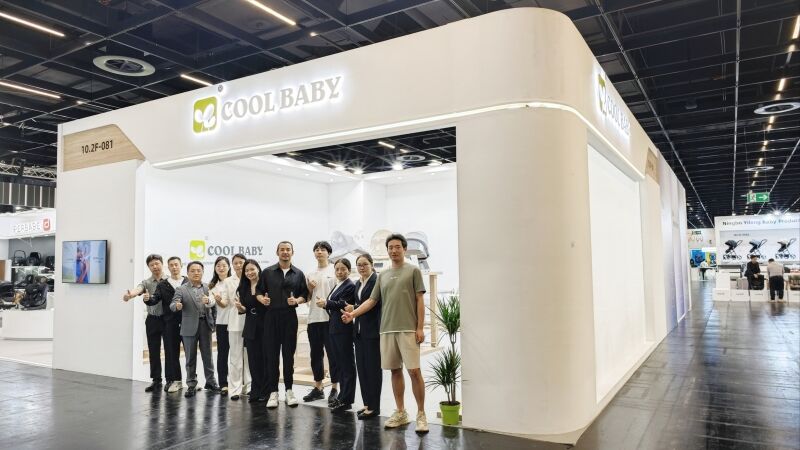 cool baby booth5.jpg