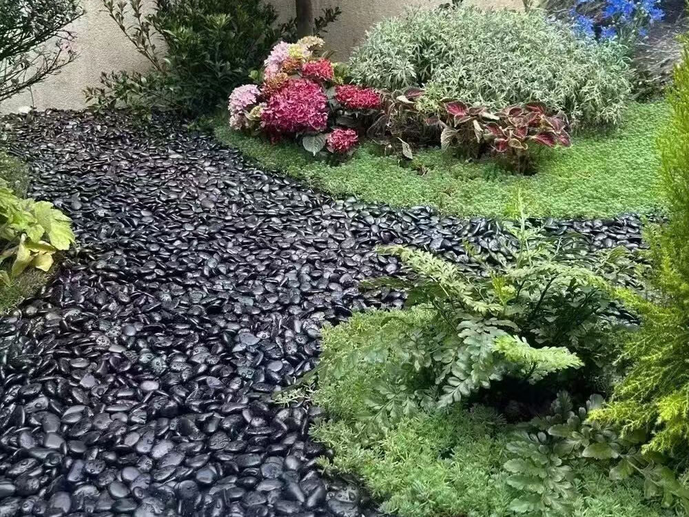 Park/courtyard road paving