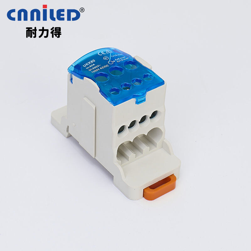 UKK80A - UKK razdelilna omarica z visoko močjo in enojnim nivojem priključkov