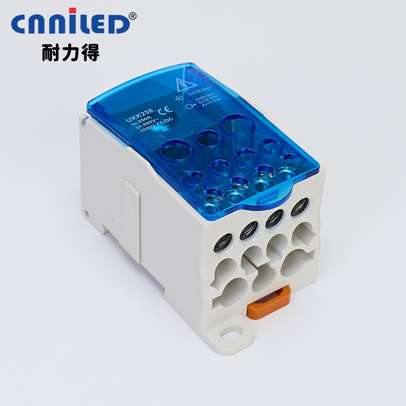 UKK250A - UKK razdelilna omarica z visoko močjo in enojnim nivojem priključkov