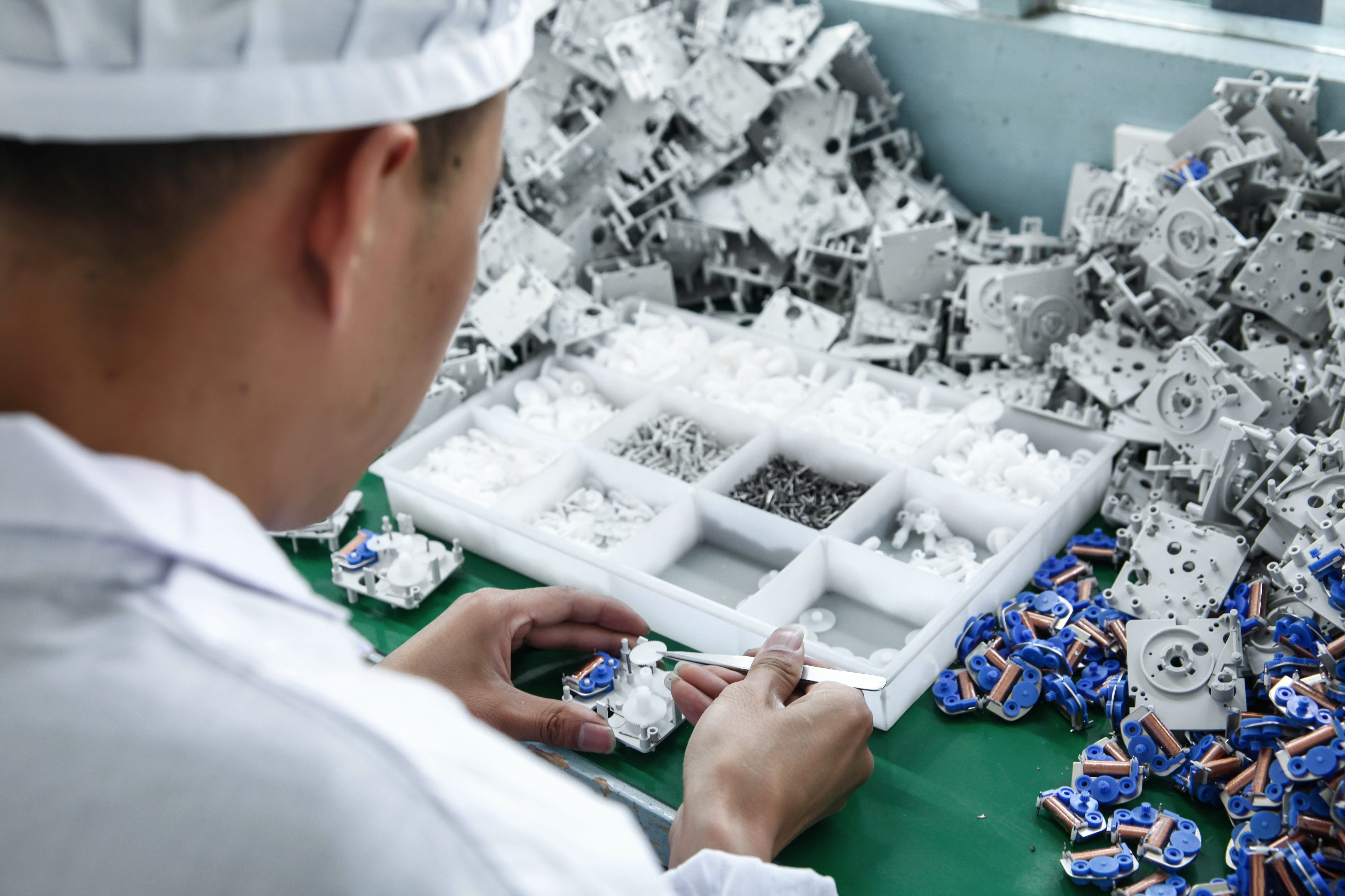 Versatile Application Compatibility and Environmental Resilience