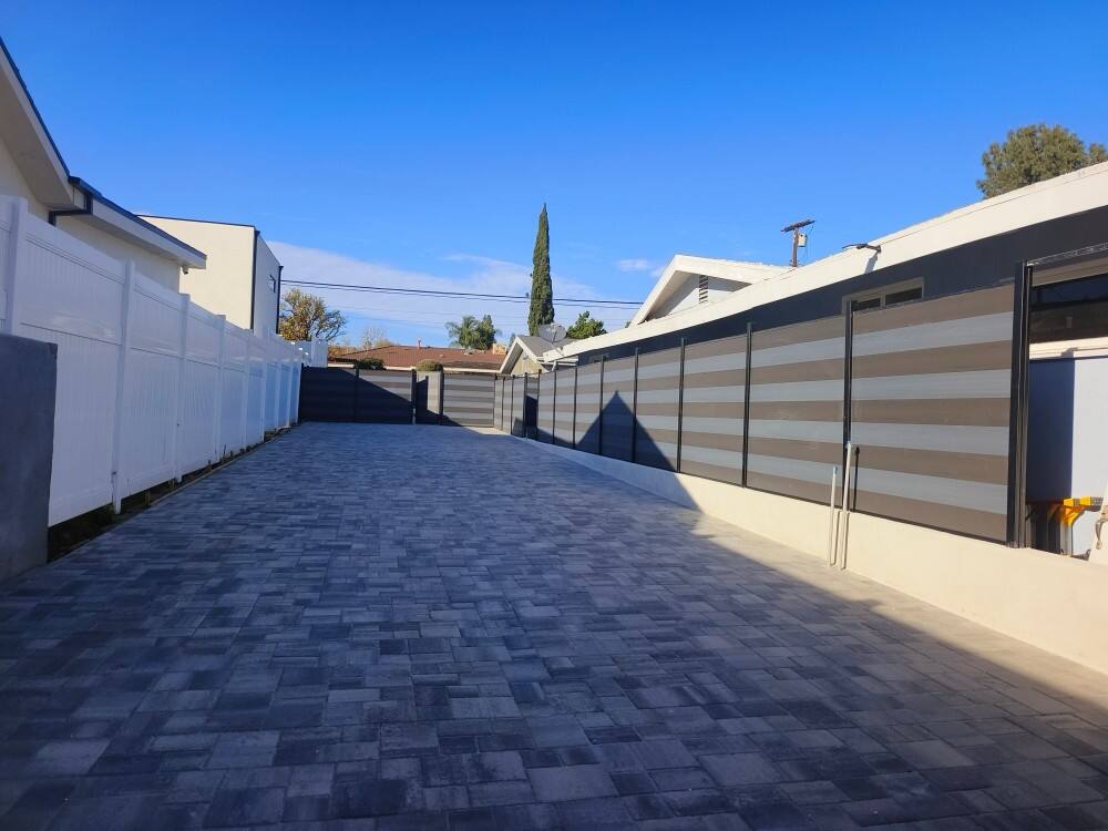 Fence double colors(2).jpg